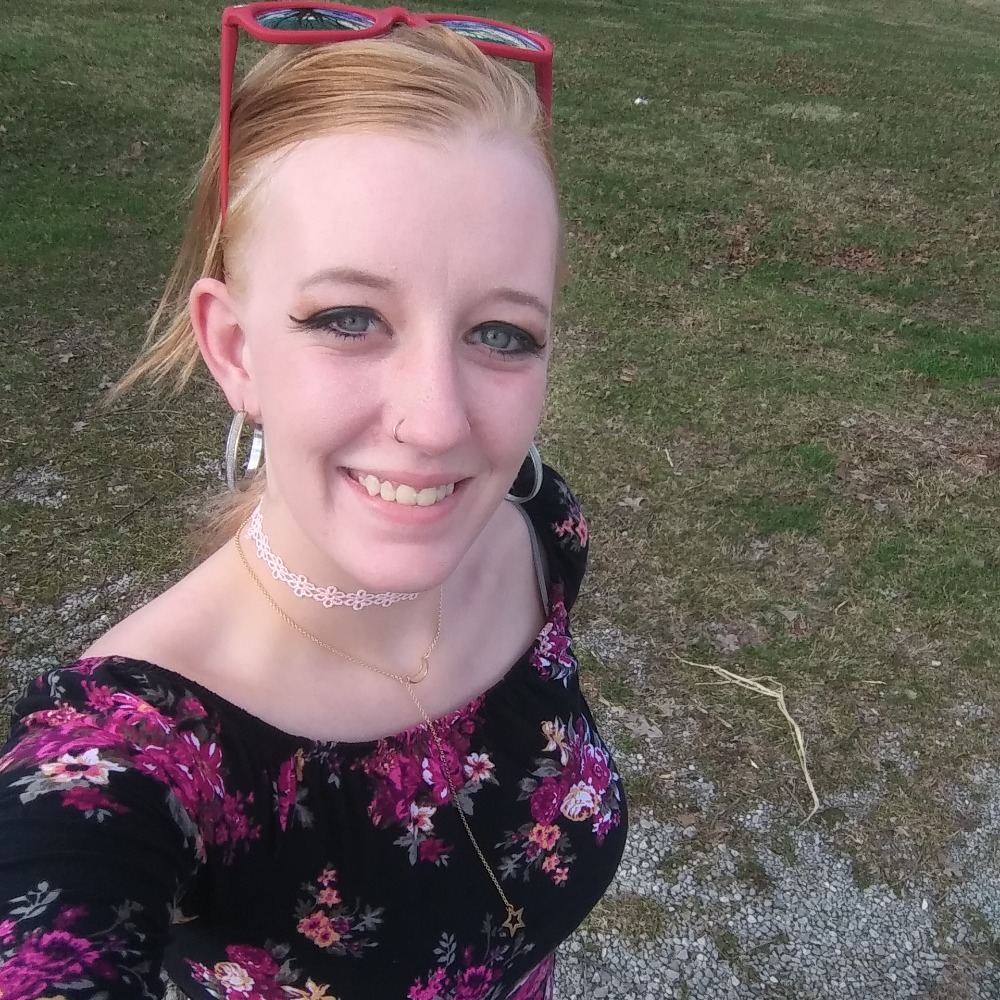 Meet your Posher, Malea